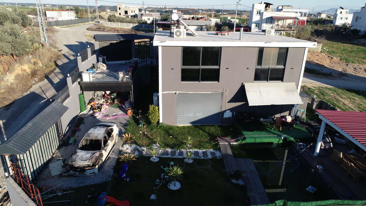 Lüks villadaki aile faciasında kan donduran mesaj ortaya çıktı 4